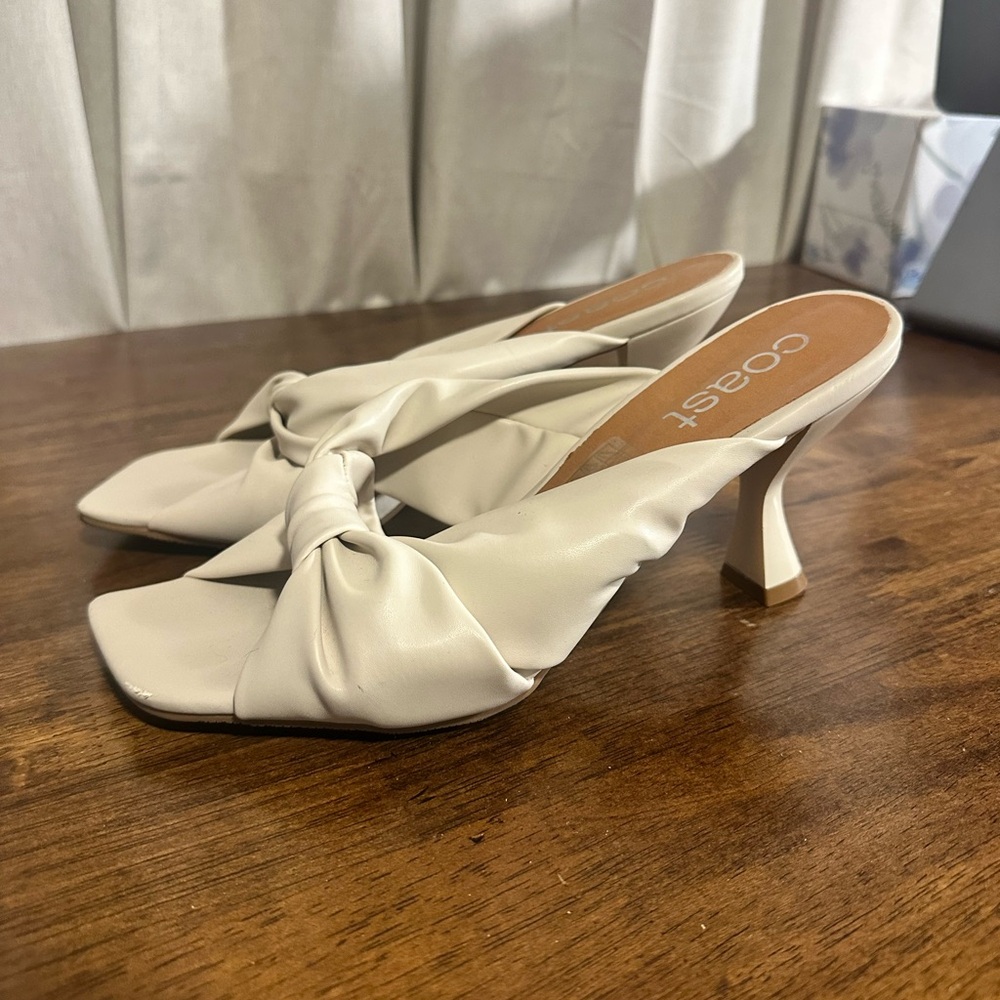 Women's Cream Heeled Mules